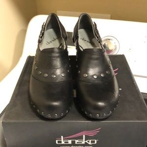 Dansko black leather shoes Ryder new never worn 39
